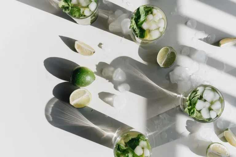 – recette mojito → Découvrez une recette mojito fraîche et facile à préparer pour un cocktail maison réussi : votre FAQ complète